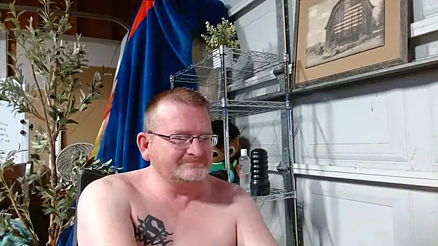 Randomoldguy615 online show from February 27, 2025, 1:48 am