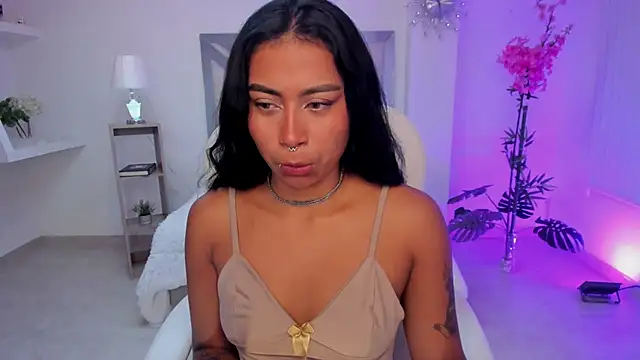 Ivyy Moon  online show from March 11, 2025, 3:05 am