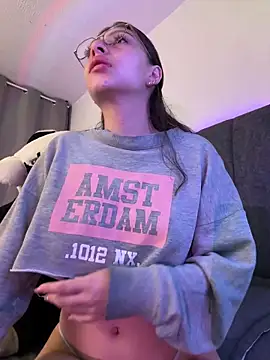 Dirty-Bunnyyy online show from March 26, 2026, 3:23 am