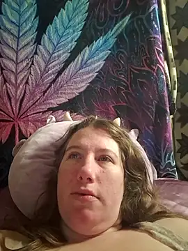 Seductivefoxyxh online show from November 29, 2025, 8:17 am