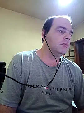 Jovissoares7ye online show from April 17, 2026, 2:25 am