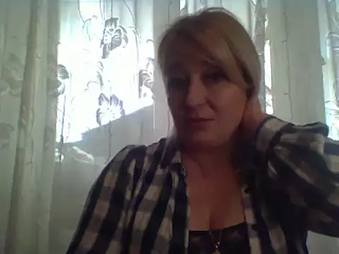 ArielXLoveresss online show from February 26, 2025, 11:30 am