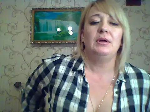 ArielXLoveresss online show from March 10, 2025, 12:15 pm