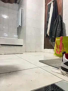 Snapshot of rogerdik76 chatting on February 26, 2026, 6:01 am rogerdik76 online show from February 26, 2026, 6:01 am