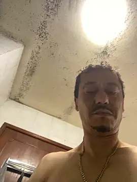 rogerdik76 online show from March 29, 2026, 8:42 pm