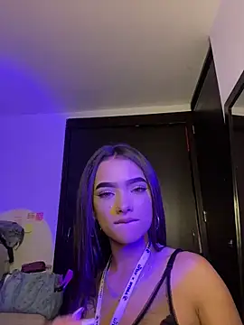 Megan Rose1999 online show from May 13, 2026, 5:27 am