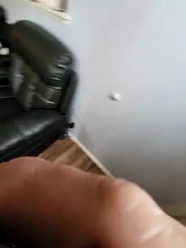 Bigjohn81401 online show from December 5, 2025, 5:42 pm