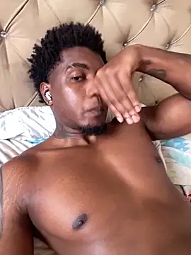 Snapshot of LOGAN_DRAKE chatting on March 3, 2025, 7:17 pm LOGAN DRAKE online show from March 3, 2025, 7:17 pm