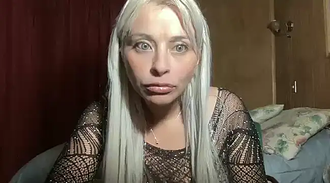 WhiteSnow09 online show from March 11, 2025, 12:54 am