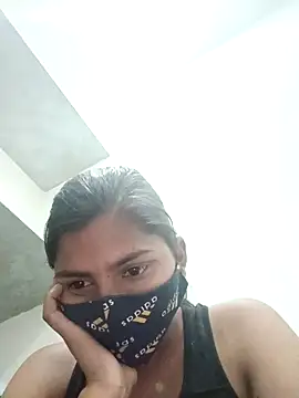 Snapshot of heena-3678 chatting on March 13, 2025, 1:50 pm heena-3678 online show from March 13, 2025, 1:50 pm