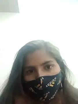 Snapshot of heena-3678 chatting on March 17, 2025, 9:44 am heena-3678 online show from March 17, 2025, 9:44 am