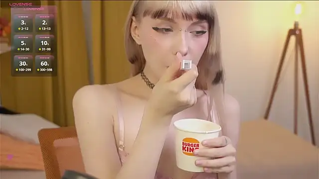 Cherry Bite online show from November 21, 2025, 9:57 pm