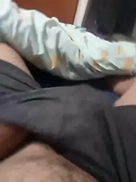 omeriz online show from October 22, 2025, 1:55 pm