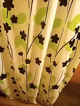 omeriz online show from November 5, 2025, 11:05 pm