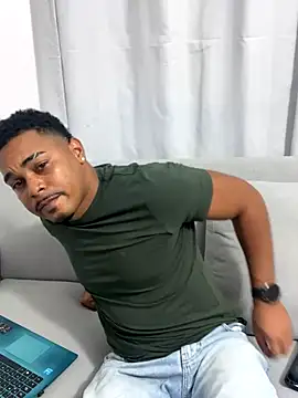 Snapshot of latinbbc_00 chatting on September 14, 2025, 5:39 am latinbbc 00 online show from September 14, 2025, 5:39 am