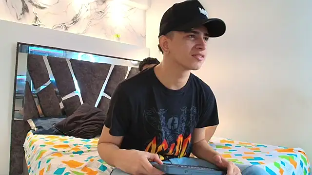 KING OFF BOYS online show from November 20, 2025, 1:33 pm