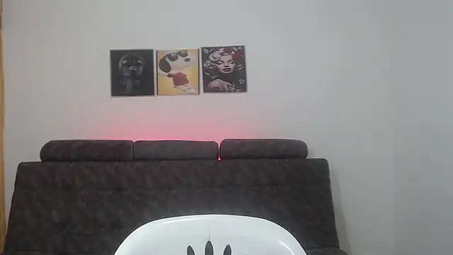 Anthonela Queen online show from March 12, 2025, 2:34 pm