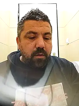 Alexander18edd online show from October 3, 2025, 11:29 am