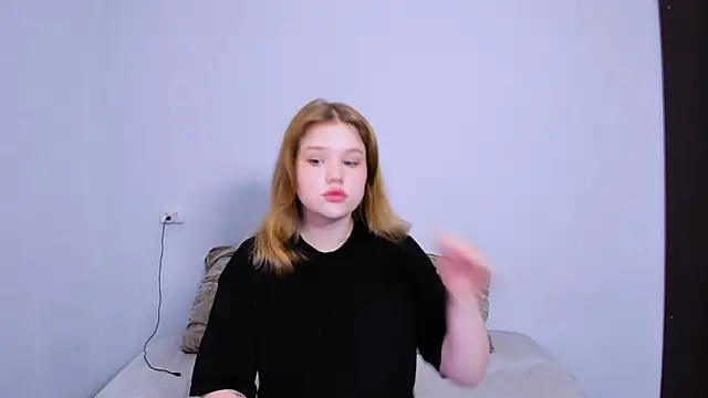 Snapshot of LaseyMoon chatting on October 16, 2025, 10:22 pm LaseyMoon online show from October 16, 2025, 10:22 pm