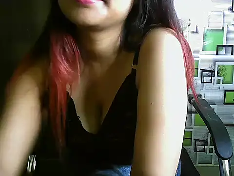 UrHoneyBae online show from March 17, 2025, 7:58 pm