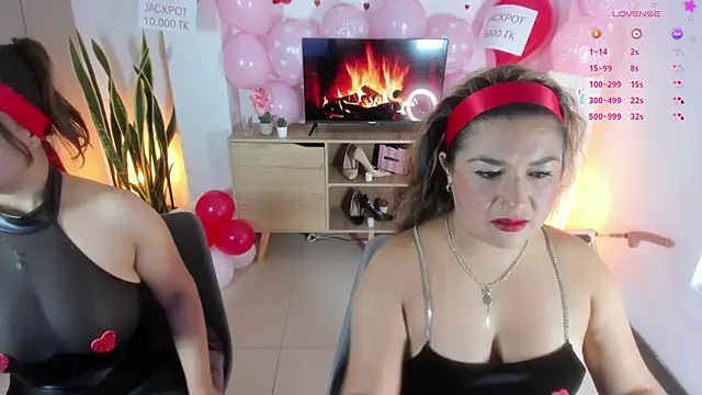 Snapshot of MontserratMarie chatting on February 13, 2026, 1:40 pm MontserratMarie online show from February 13, 2026, 1:40 pm