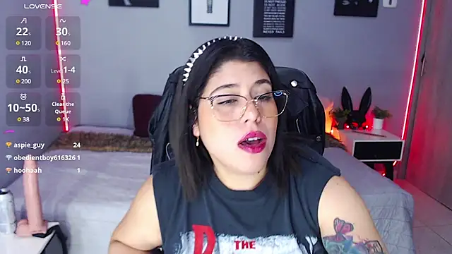 Veronika metal online show from March 5, 2025, 3:29 pm