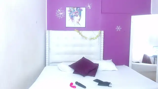 naughty teen18 online show from March 4, 2025, 1:49 pm