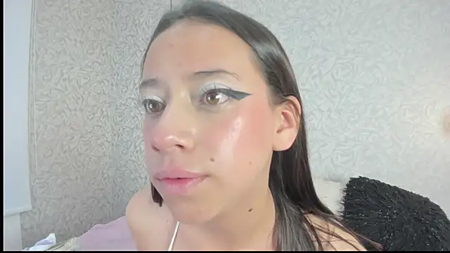 Snapshot of zephyra-angels chatting on October 23, 2025, 4:01 am zephyra-angels online show from October 23, 2025, 4:01 am