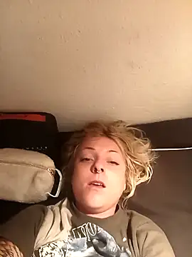 Foxxyhoneypott online show from March 11, 2026, 4:29 am