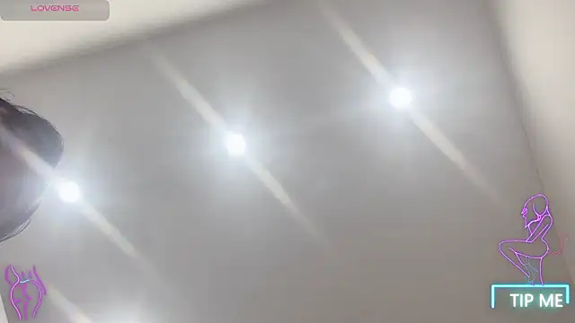 Snapshot of shishi_101 chatting on February 3, 2026, 1:15 am shishi 101 online show from February 3, 2026, 1:15 am