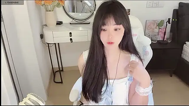 Milla-z online show from March 20, 2025, 7:25 am