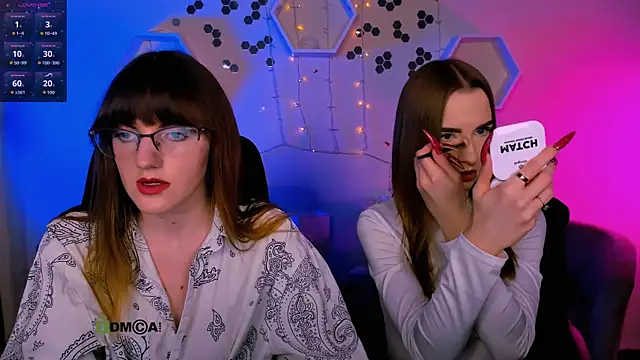 doll vey online show from November 10, 2025, 8:19 pm