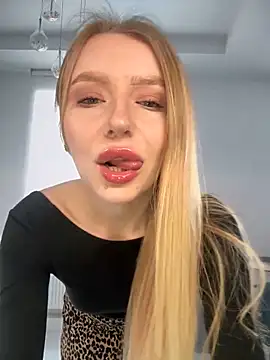 EvaBrooklyn online show from March 13, 2025, 11:41 am