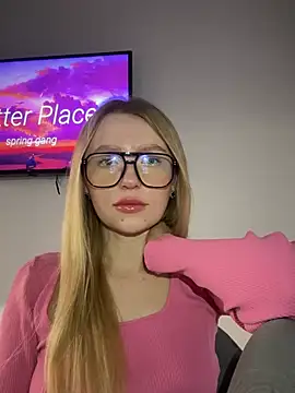 EvaBrooklyn online show from March 15, 2025, 3:59 pm