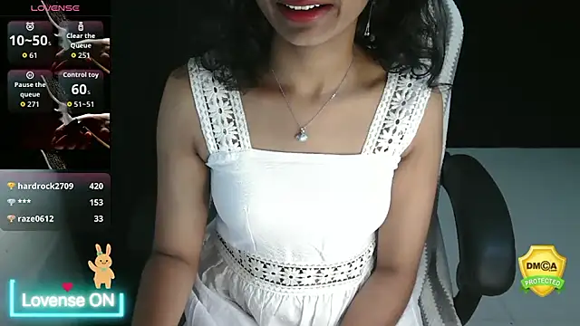 fullmoan online show from October 19, 2025, 7:58 pm