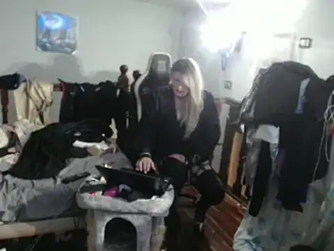 emmex671 online show from March 9, 2025, 12:31 am