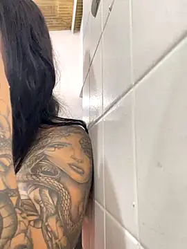 Madisson-Rivas online show from November 2, 2025, 7:49 pm