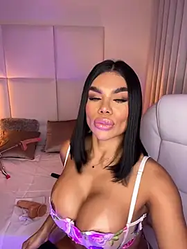 Snapshot of Amylewisq chatting on March 6, 2025, 4:30 am Amylewisq online show from March 6, 2025, 4:30 am