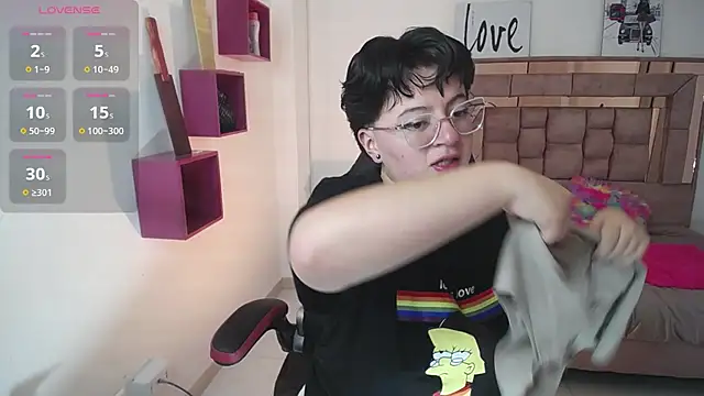 safyka online show from September 24, 2025, 12:58 am