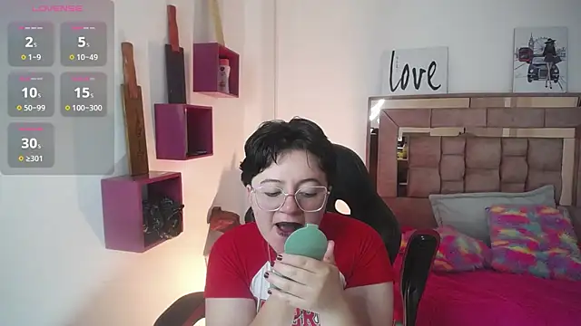 safyka online show from October 2, 2025, 12:50 am