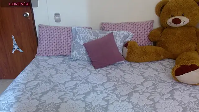 Pamela Skyangels online show from September 26, 2025, 6:01 pm