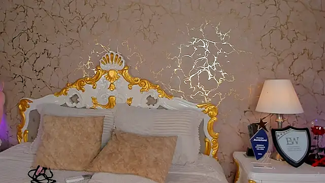 ScarlettWallace online show from March 19, 2025, 11:25 pm