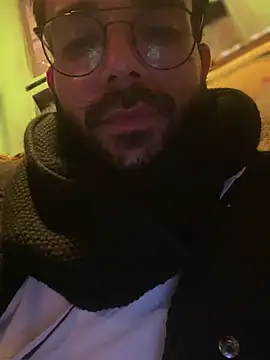 YJeromZCoxk online show from March 10, 2025, 1:12 am