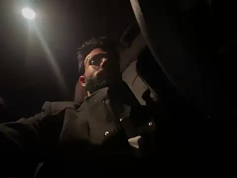 YJeromZCoxk online show from March 12, 2025, 11:33 pm