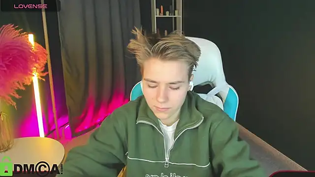 Jean Wilsons online show from March 18, 2025, 1:53 pm