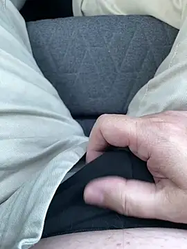 littletoy64 online show from February 27, 2025, 4:21 pm