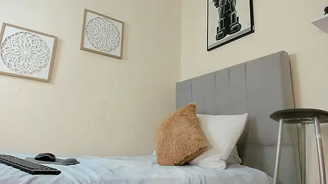 mary cute9 online show from January 10, 2026, 11:45 am