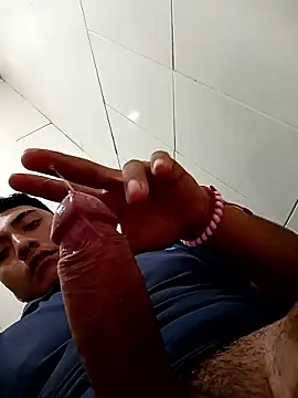 crisssalazar online show from January 13, 2026, 6:35 pm