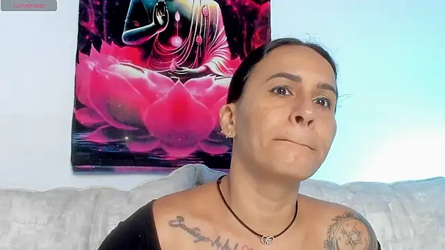 Sara Charmy online show from April 16, 2026, 11:11 am