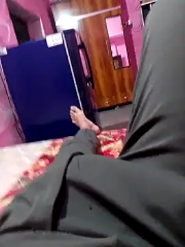 Rahulrana893 online show from April 25, 2026, 7:11 pm